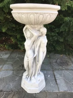 Blomsteropsats i hvid beton - 88cm
