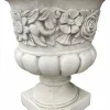 Krukke i patineret hvid beton på fod med blomstermotiver - H.62xØ.50cm