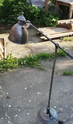 Nordal Gulvlampe / DEMO / afhentning