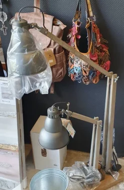 Rustik bordlampe i træ