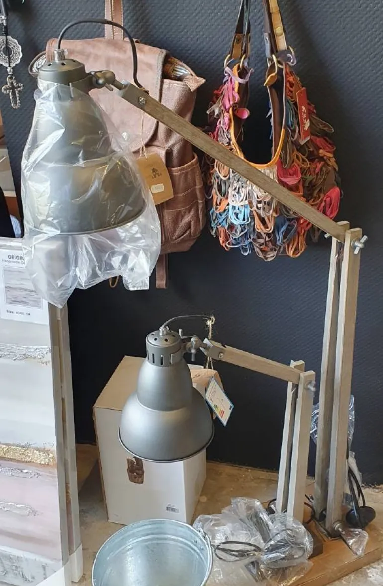 Rustik bordlampe i træ