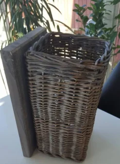 Væglampe i pil